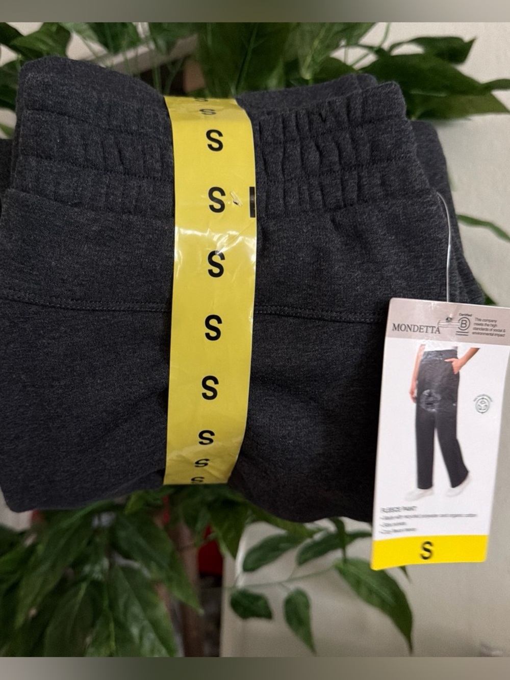 Mondetta women  Gray Jogger Bottoms